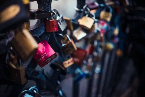 Lightweight Kubernetes GitOps Secrets